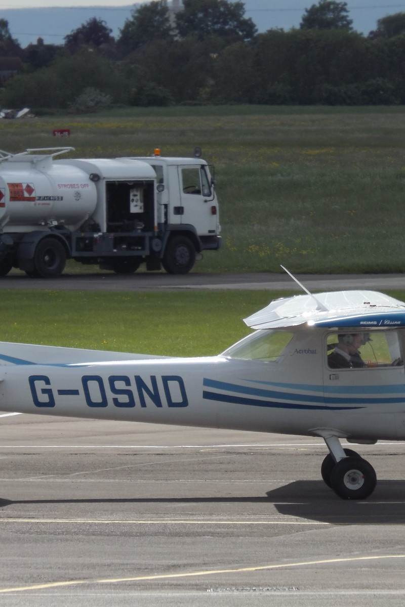G-OSND - Cessna
