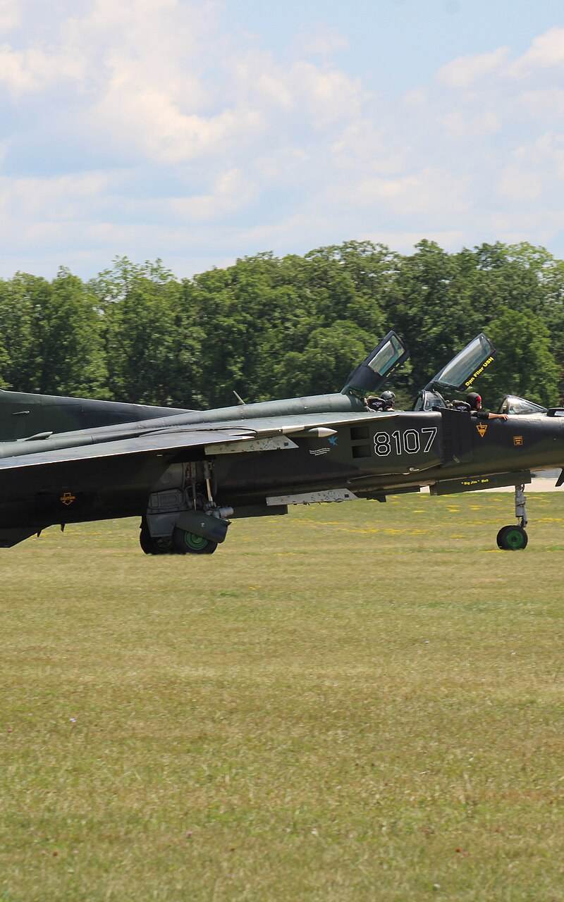 N23UB - Aircraft