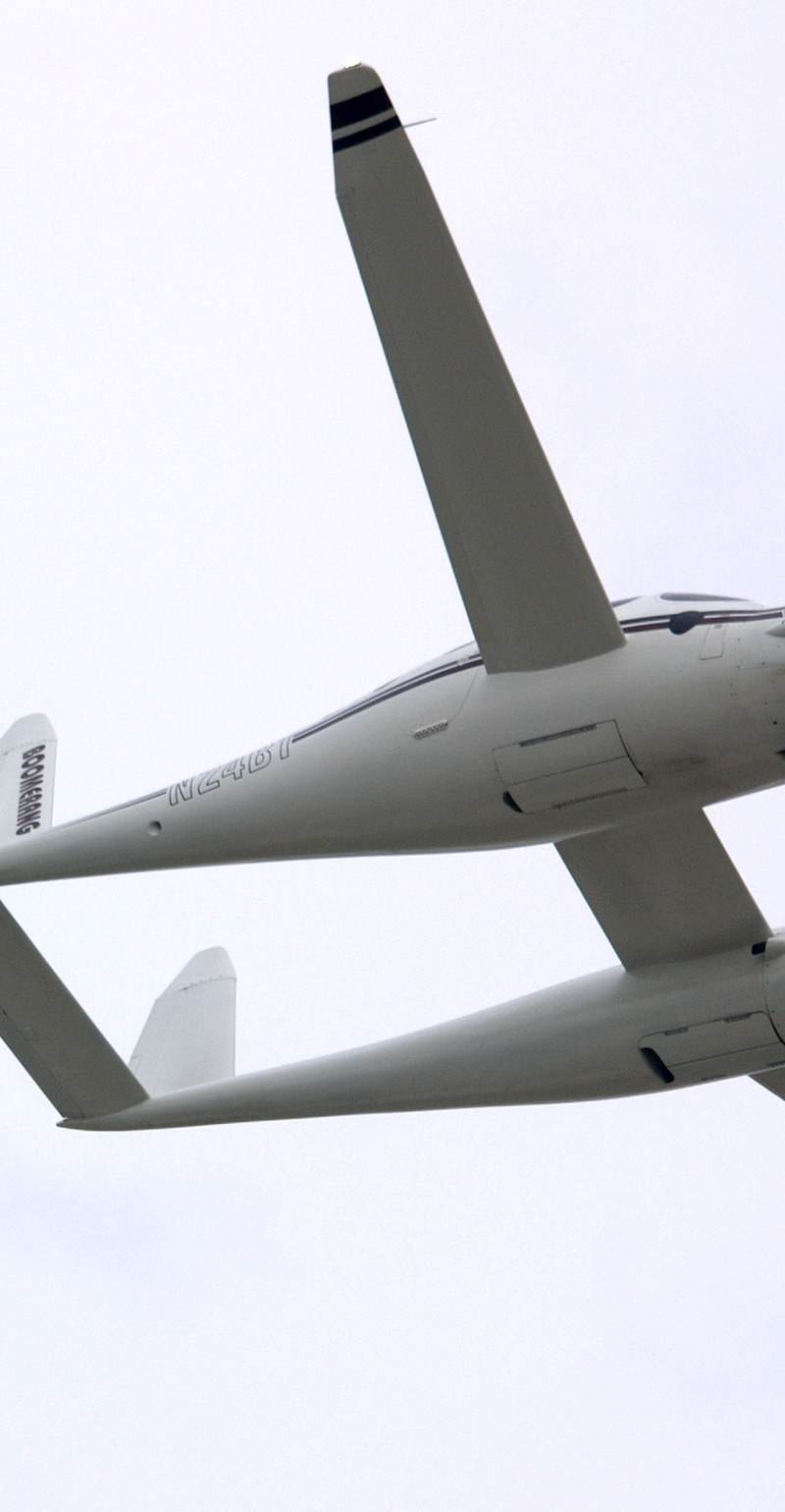 N24BT - Twin-engine aircraft