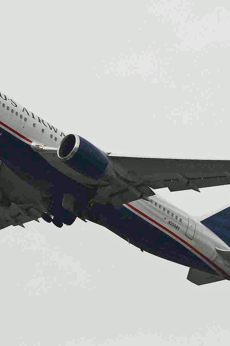 N255AY - Twin-engine aircraft