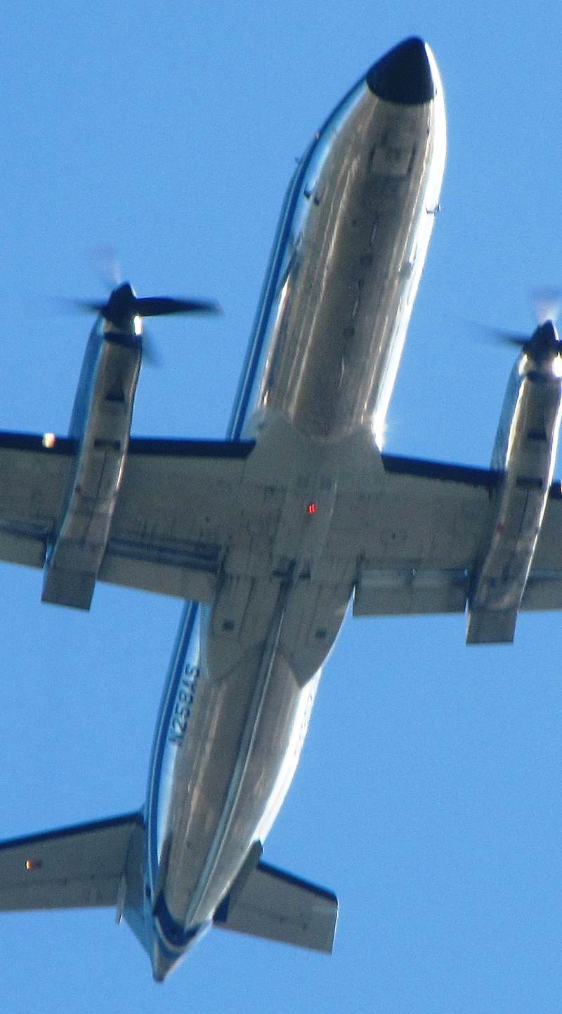 N258AS - Twin-engine aircraft