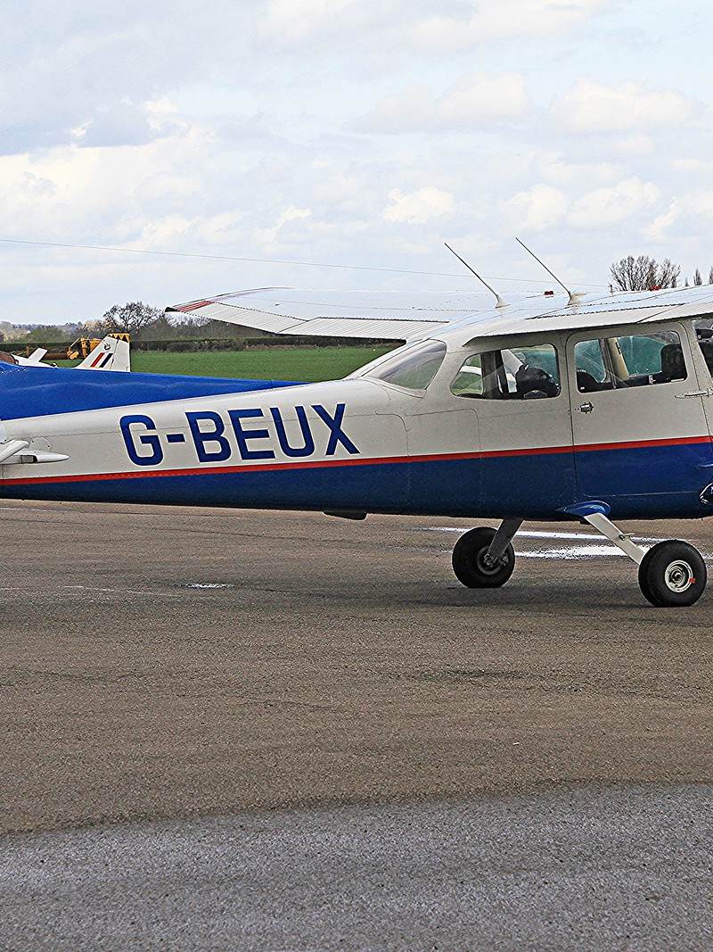 G-BEUX - Cessna