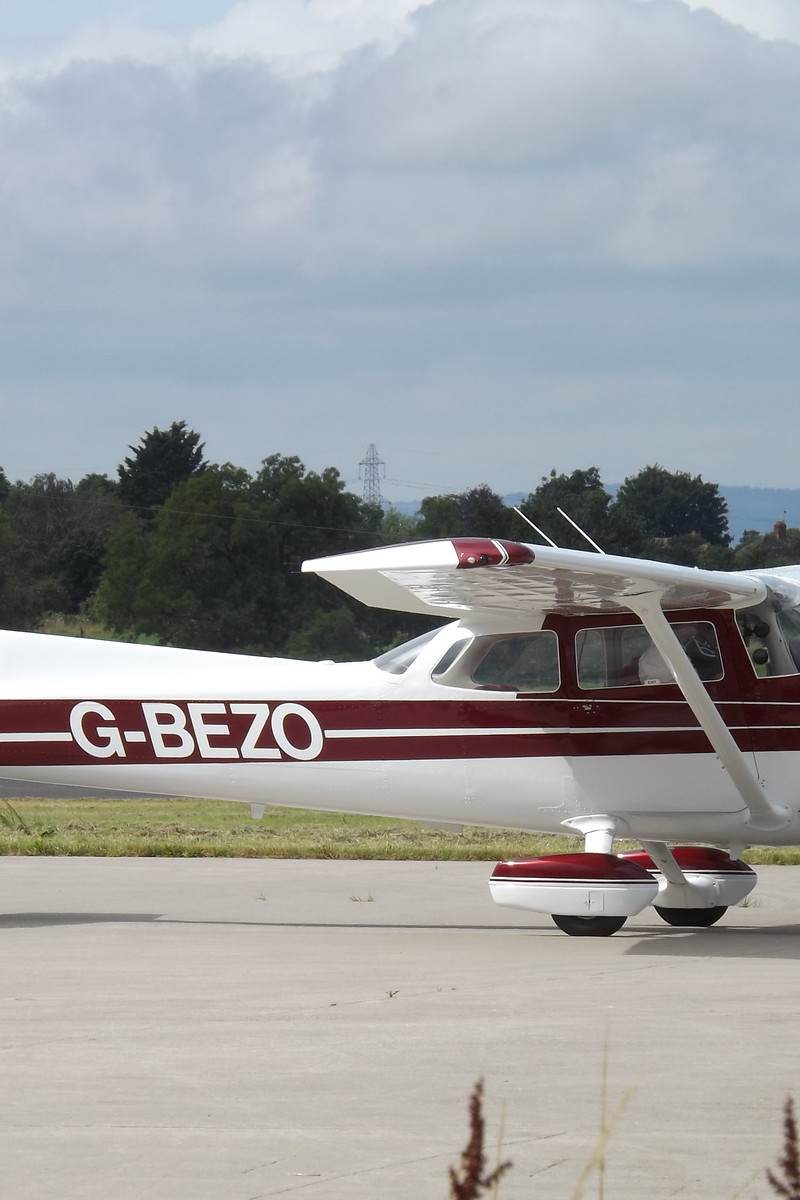 G-BEZO - Cessna