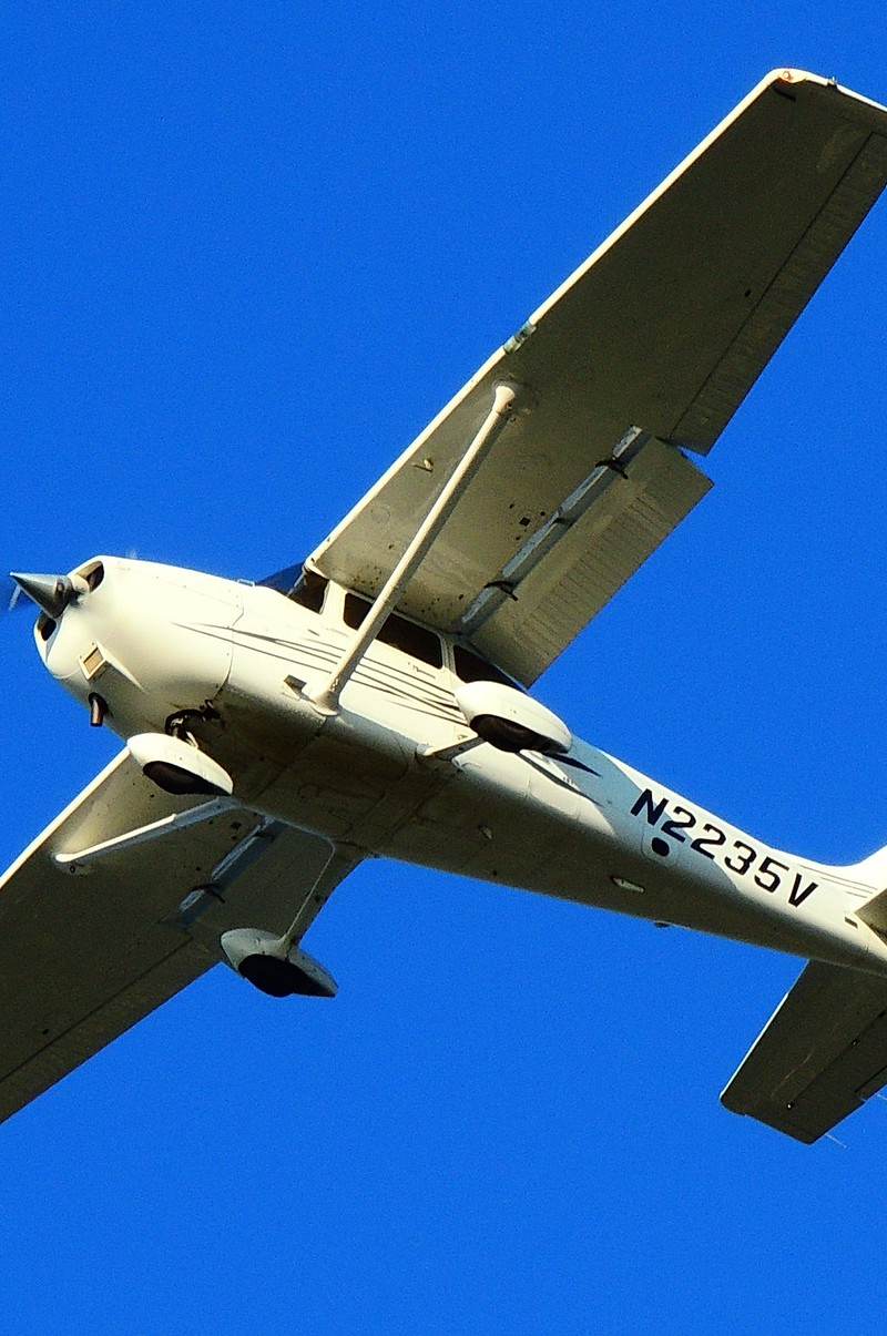 N2235V - Cessna