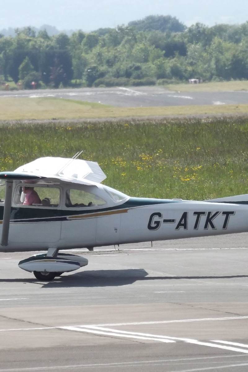 G-ATKT - Cessna