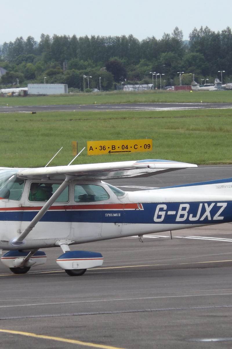 G-BJXZ - Cessna
