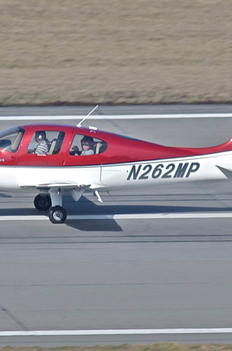 N262MP - Cirrus