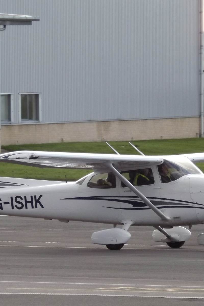 G-ISHK - Cessna