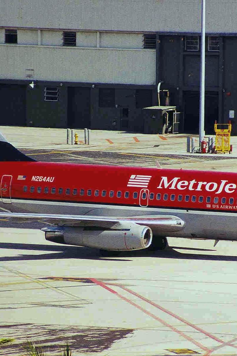 N264AU - Boeing