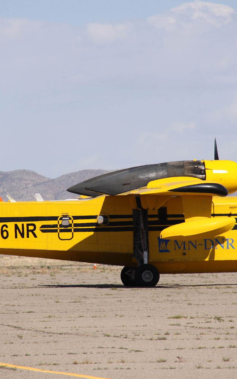 N266NR - Twin-engine aircraft