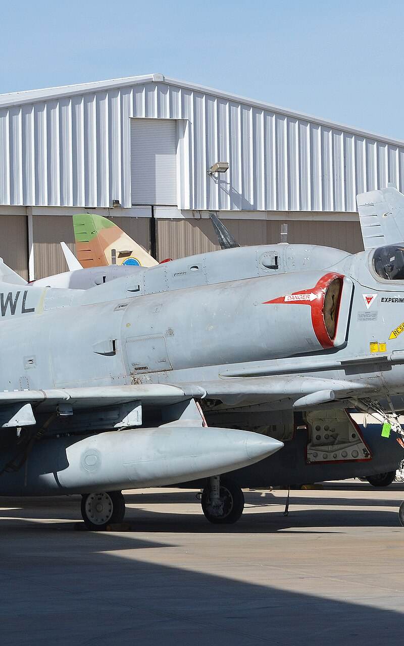 N266WL - Douglas