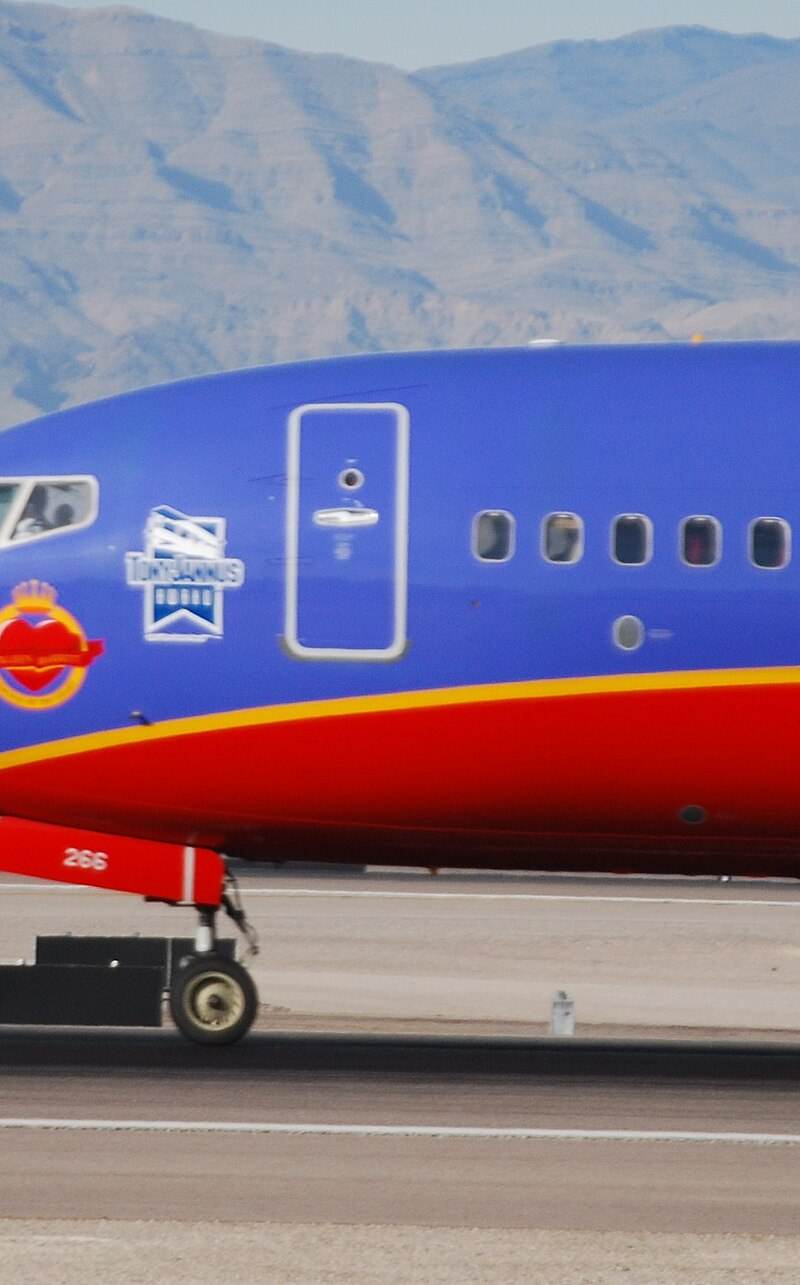  - Twin-engine aircraft