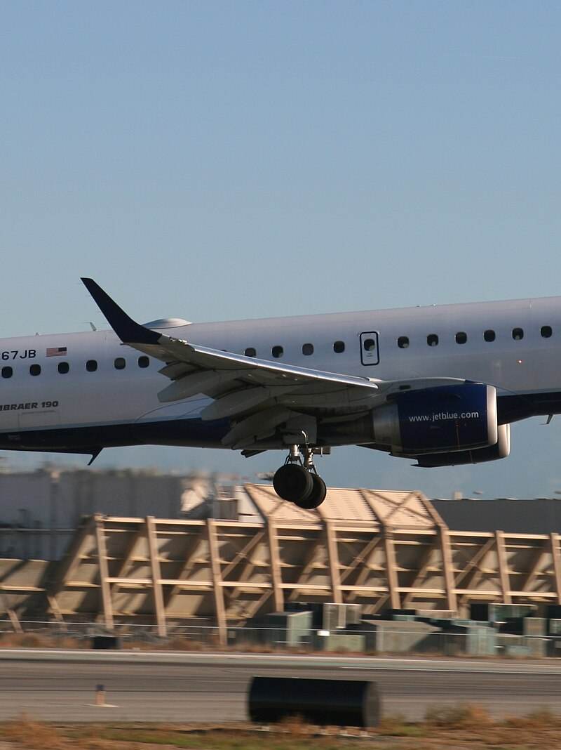 N267JB - Embraer