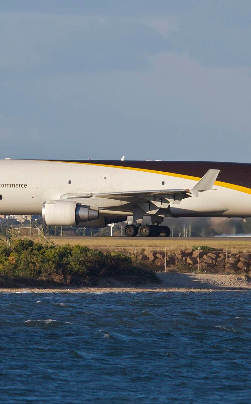 N271UP - Douglas