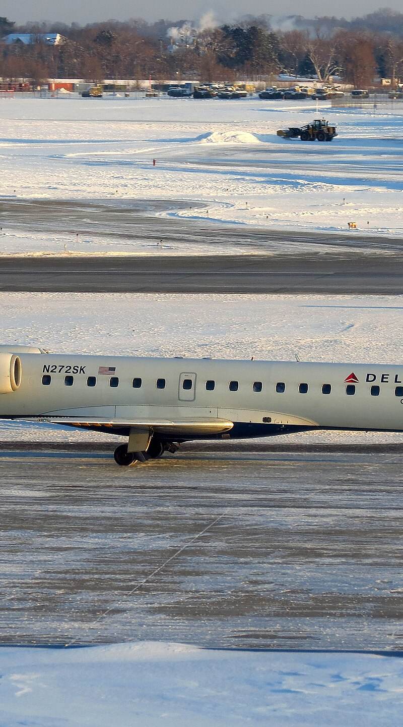 N272SK - Embraer