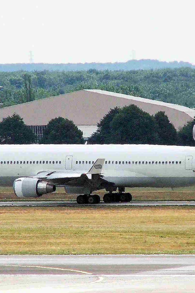 N272WA - Douglas