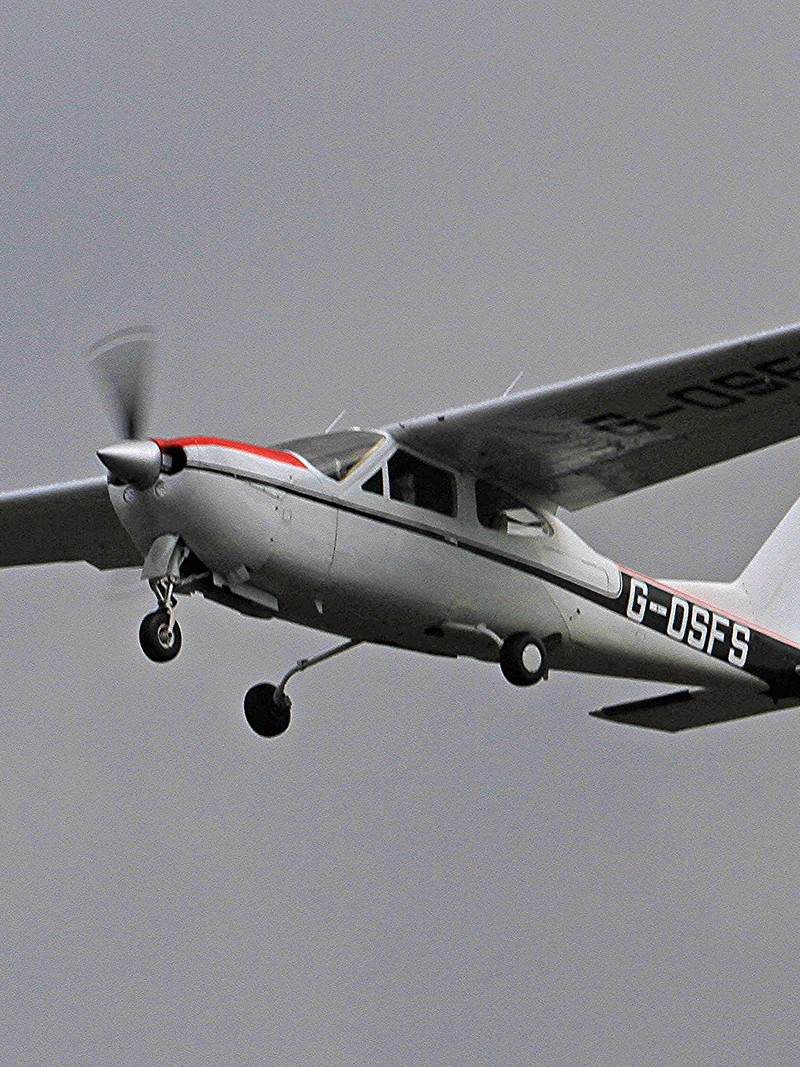 G-OSFS - Cessna