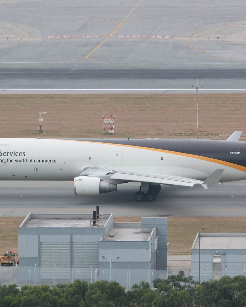 N279UP - Douglas