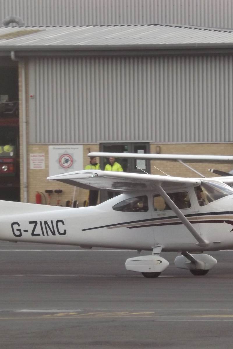 G-ZINC - Cessna