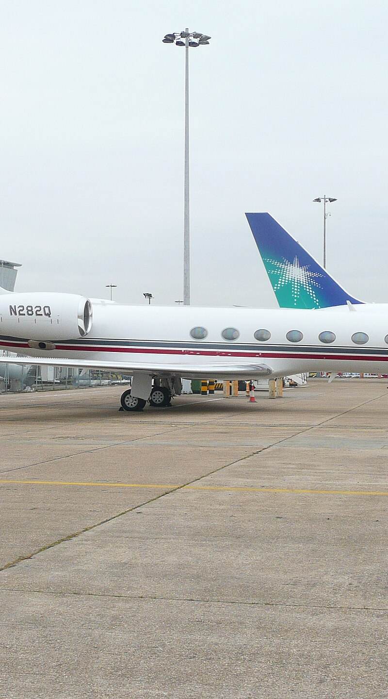 N282Q - Business jet