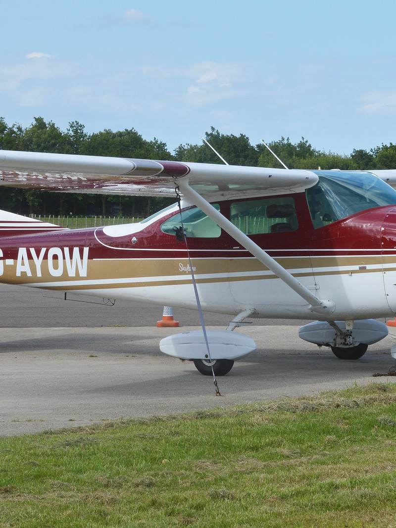 G-AYOW - Cessna