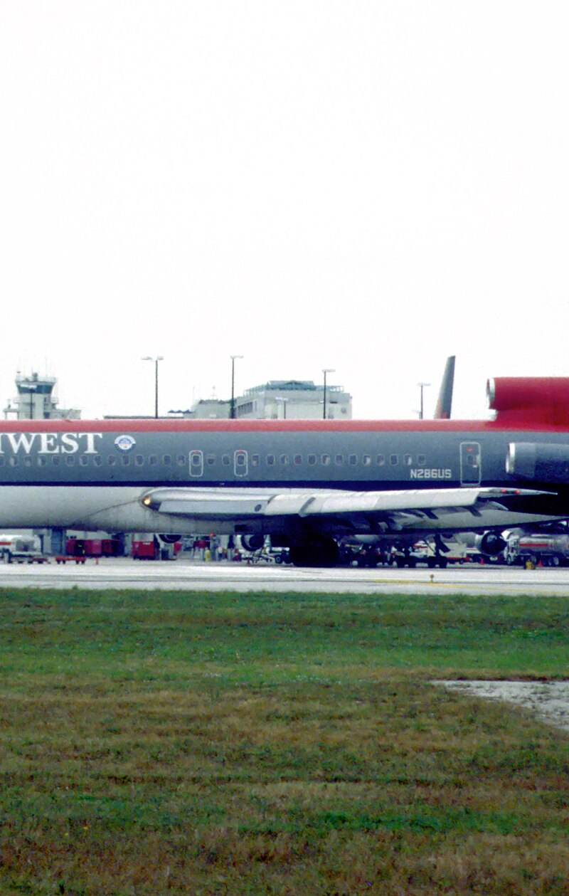 N286US - Aircraft