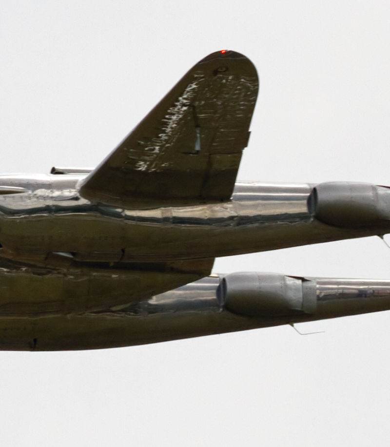 N25Y - Lockheed