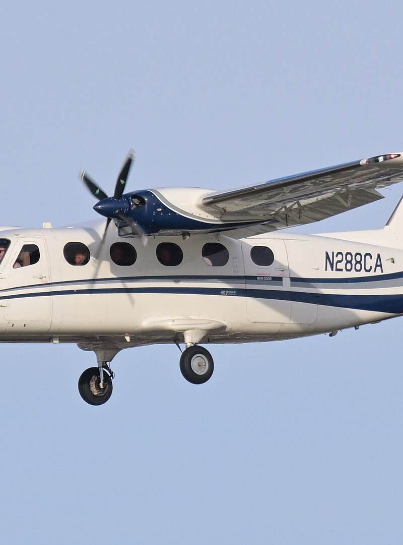 N288CA - Twin-engine aircraft