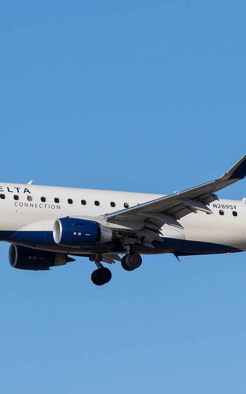 N289SY - Embraer