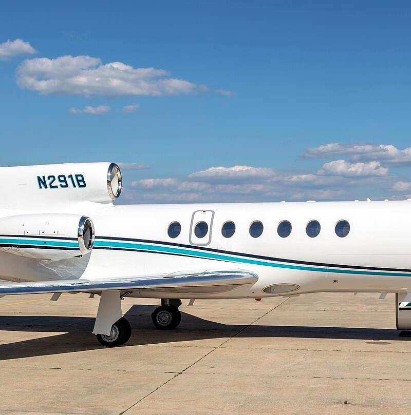 N291B - Business jet