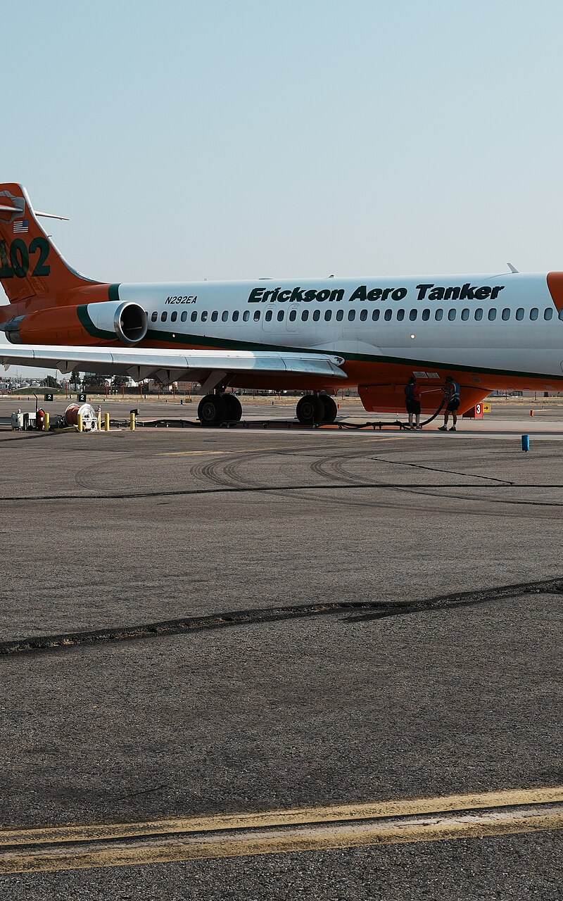 N292EA - Douglas