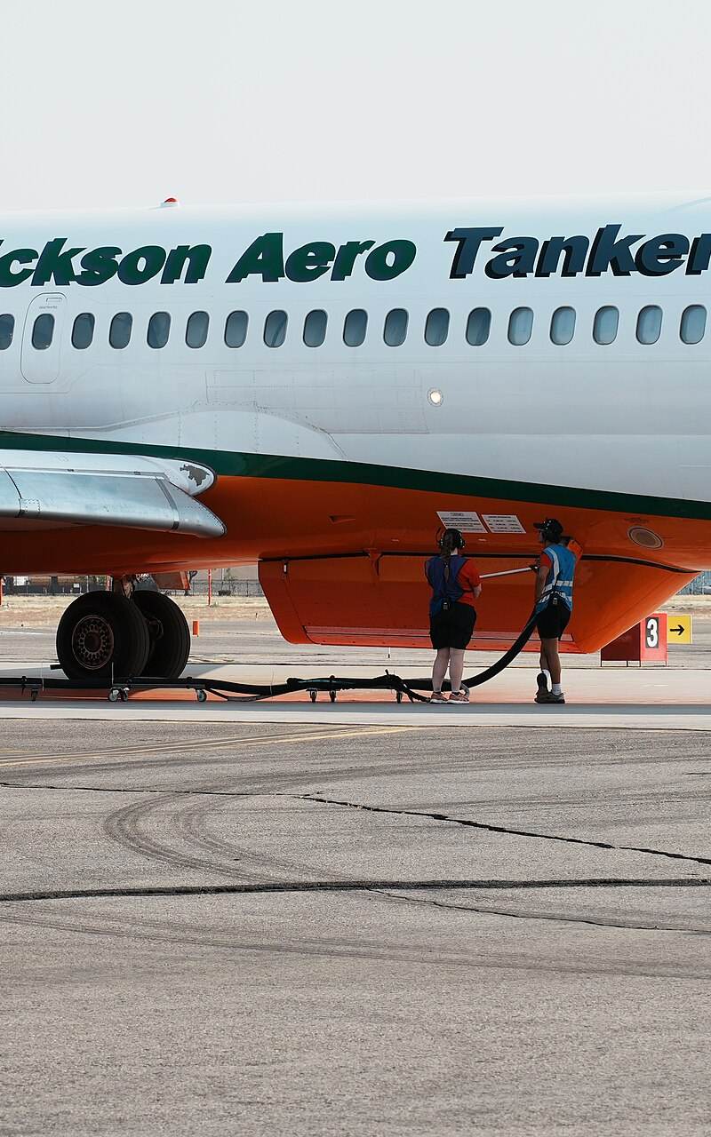 N292EA - Twin-engine aircraft