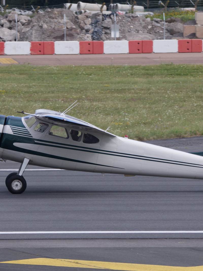 N1064D - Cessna