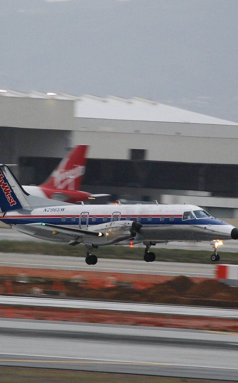N296SW - Twin-engine aircraft