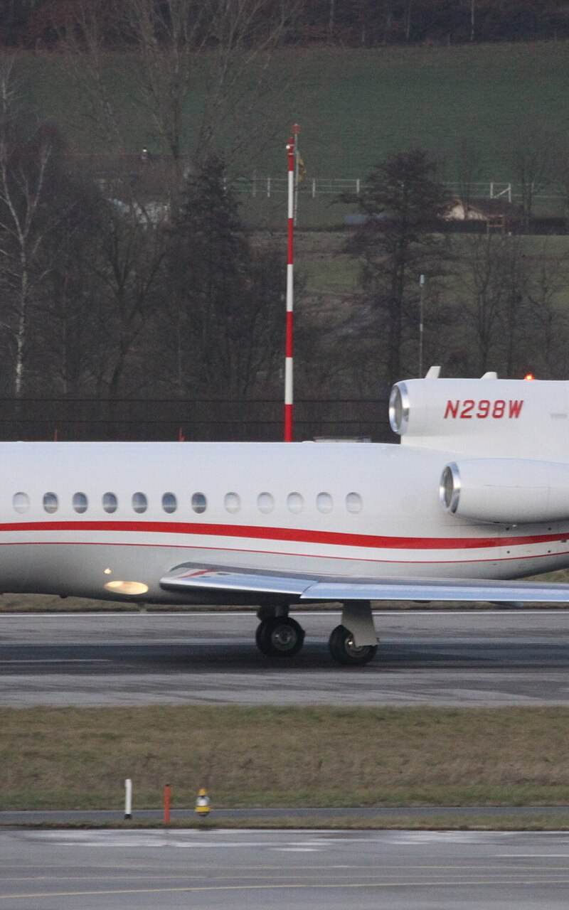 N298W - Business jet
