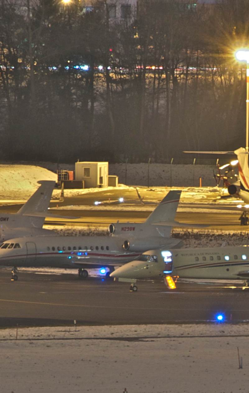 N298W - Business jet