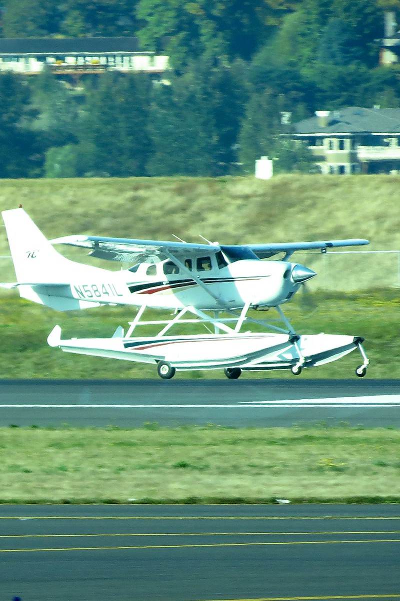 N5841L - Single-engine aircraft