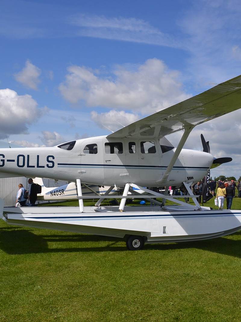 G-OLLS - Single-engine aircraft