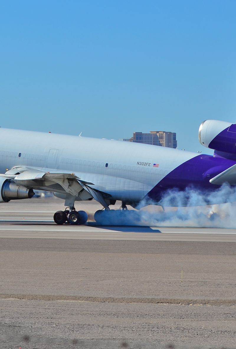 N302FE - Douglas