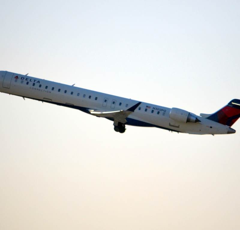 N302PQ - Bombardier