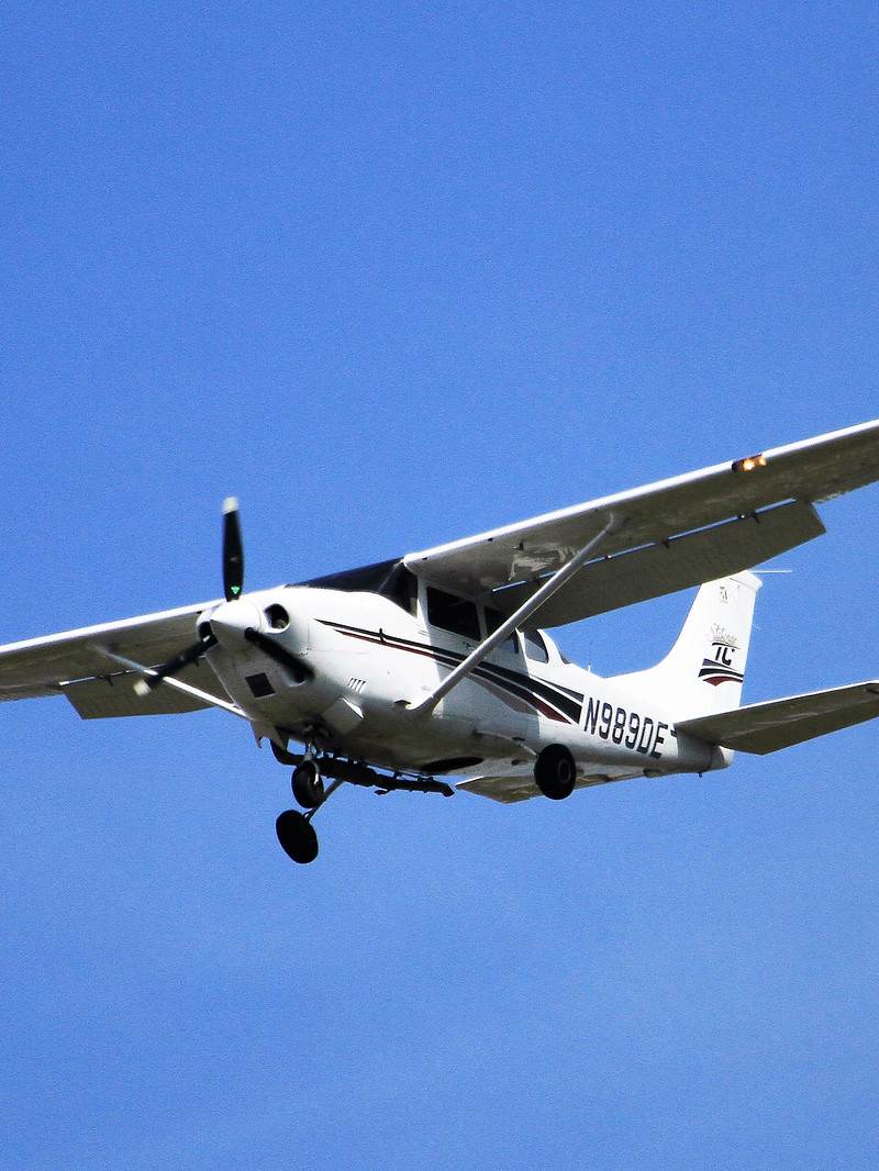 N989DE - Cessna