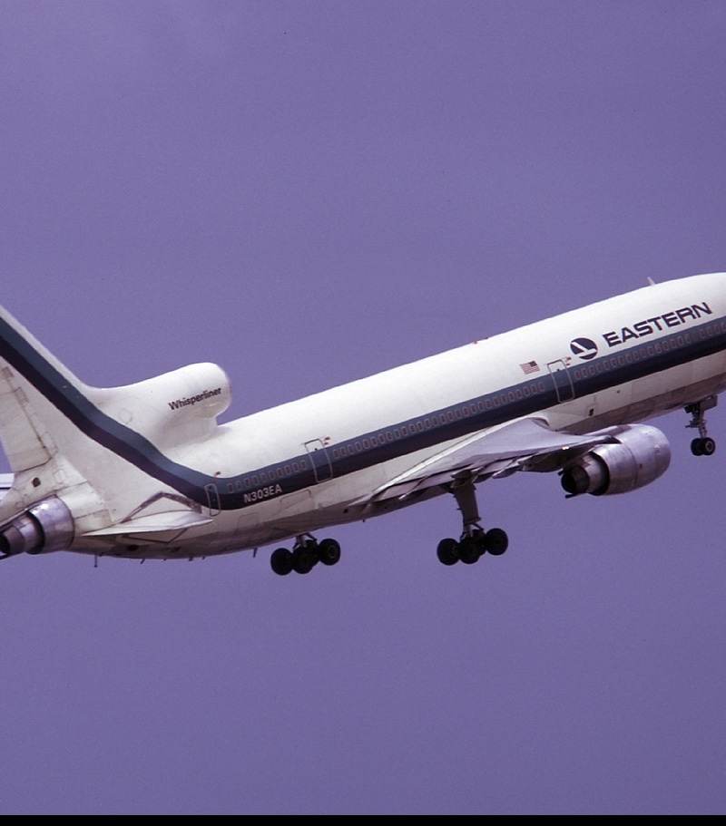 N303EA - Lockheed