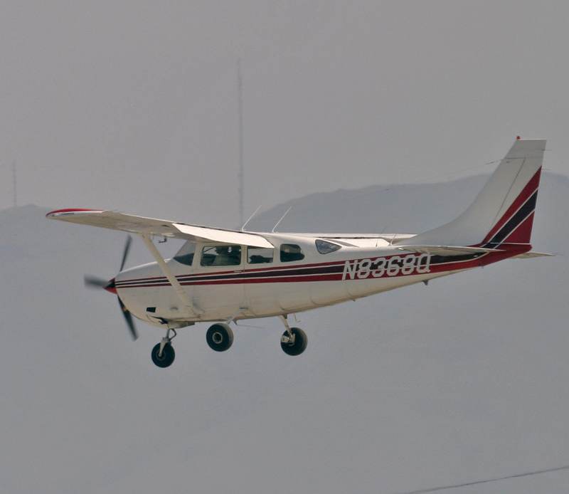 N8368Q - Cessna