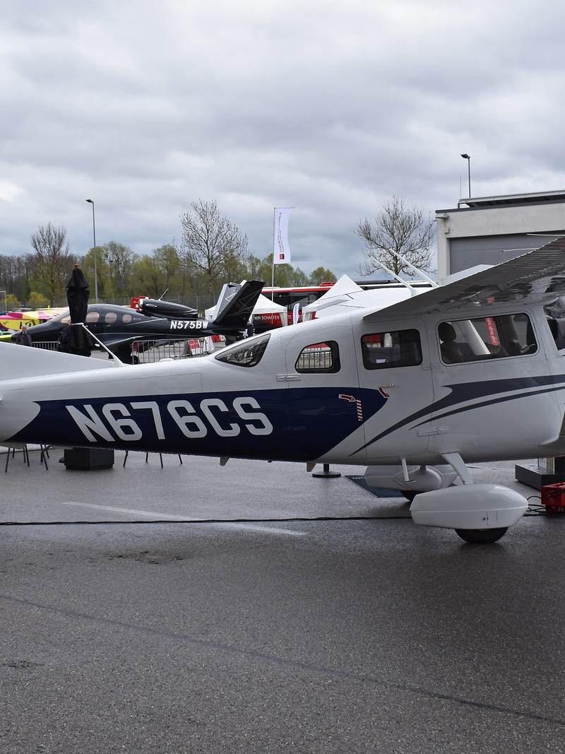 N676CS - Cessna