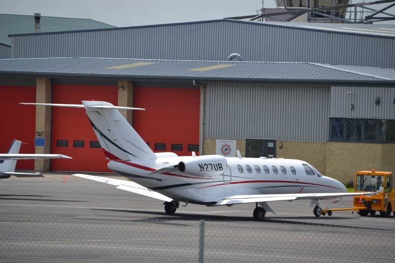 N27UB - Business jet