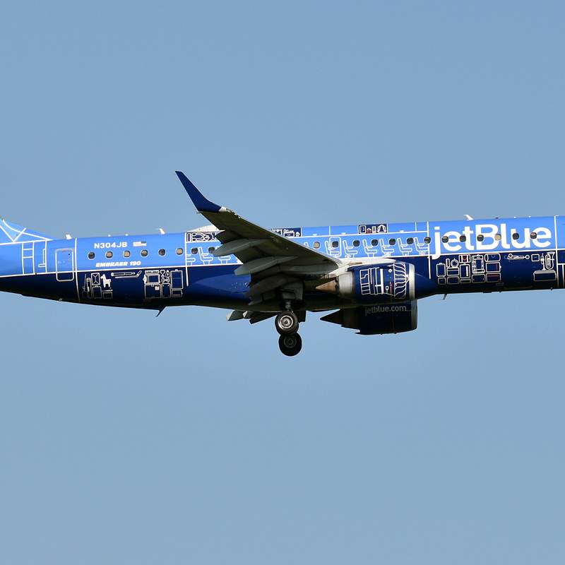 N304JB - Embraer