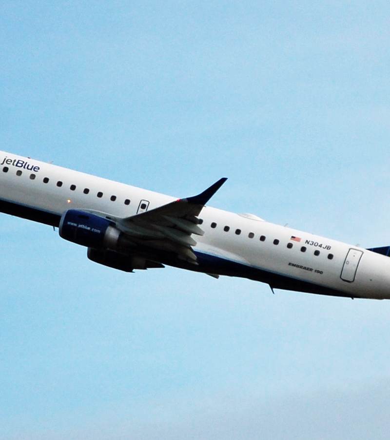 N304JB - Embraer