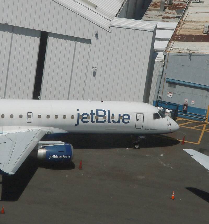 N306JB - Embraer