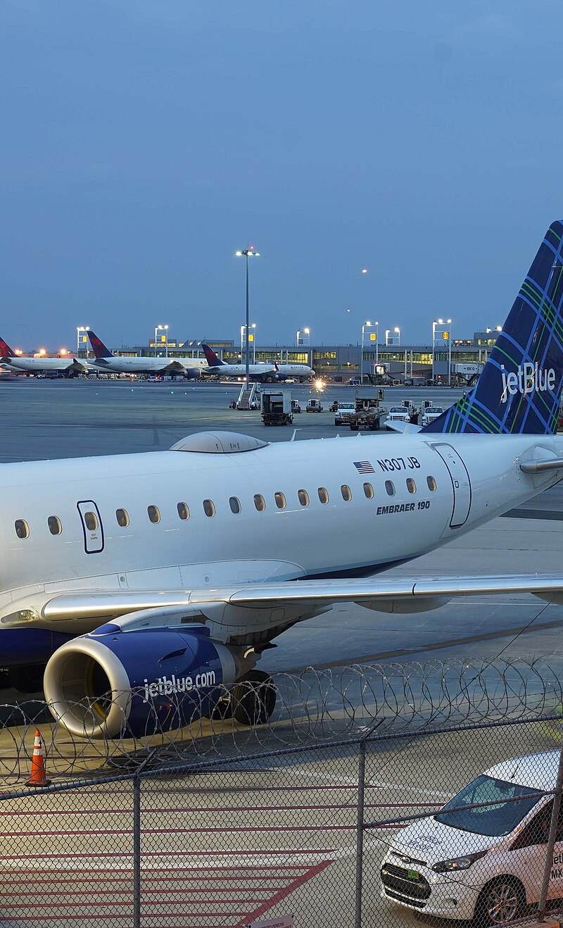N307JB - Embraer