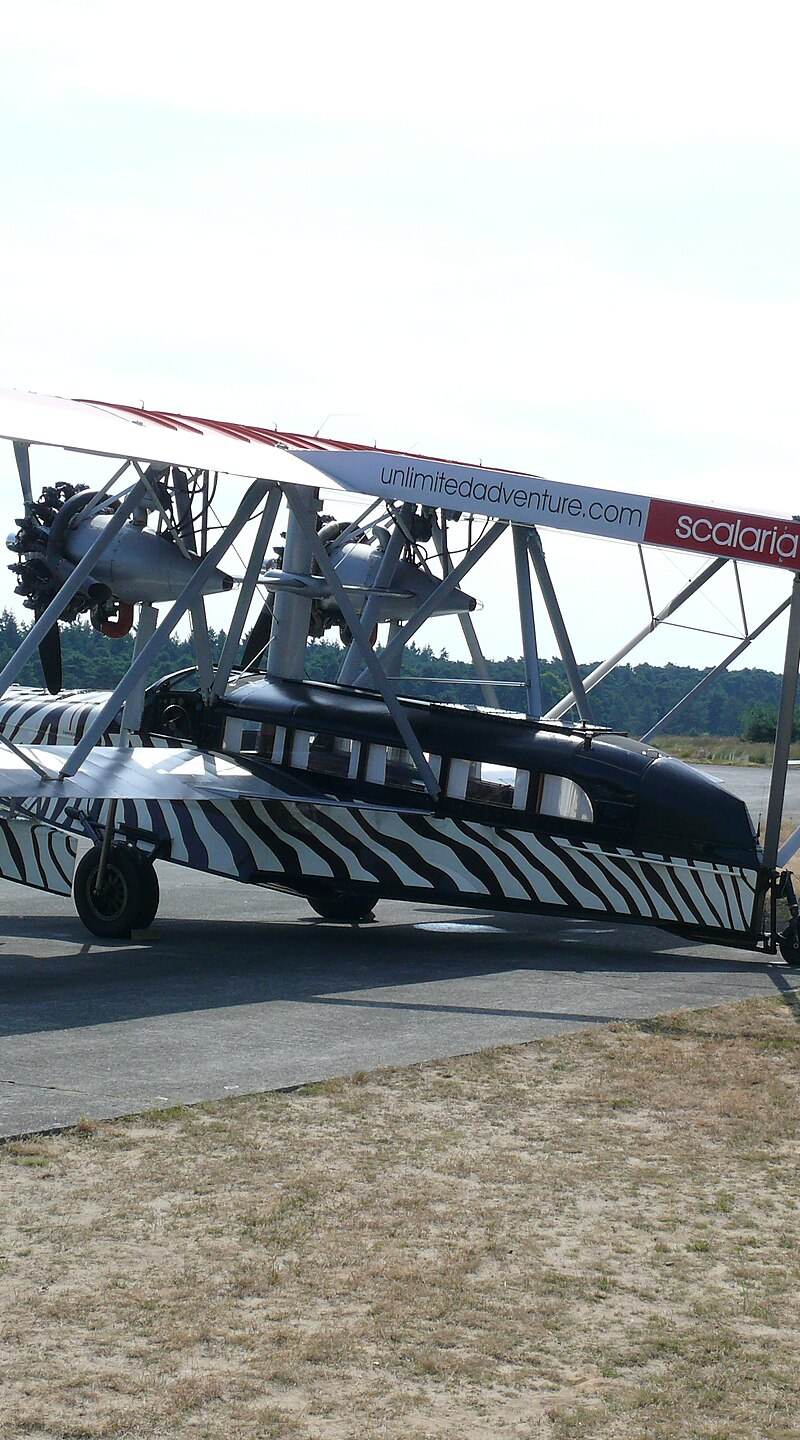 N28V - Aircraft